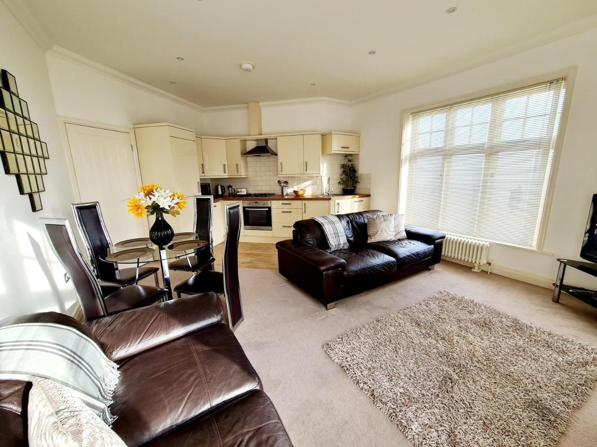 Vitamin Sea - Beachfront Apartment - Sleeps 4 Ramsgate Luaran gambar